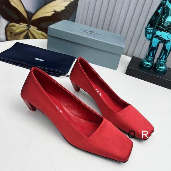 Picture of Prada Shoes _SKUPradasz35-404CM9CRR121119101